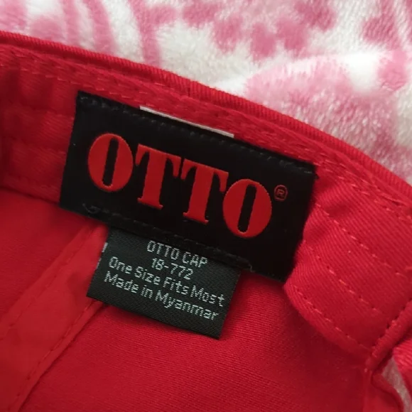 OTTO Red Baseball Cap with Embroidered Logo - Picture 6 of 6
